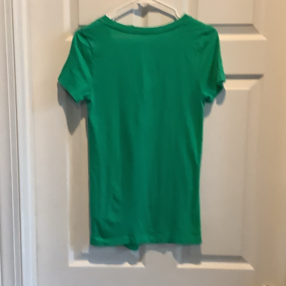 J. Crew‎ Vibrant Green V-Neck Short Sleeve Tee - Picture 5 of 6